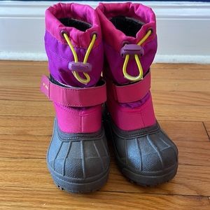 LIKE NEW Columbia toddler girl's winter snow boots